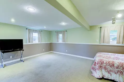 3327 Collegiate Ct, Fort Wayne, IN 46805 photo 13