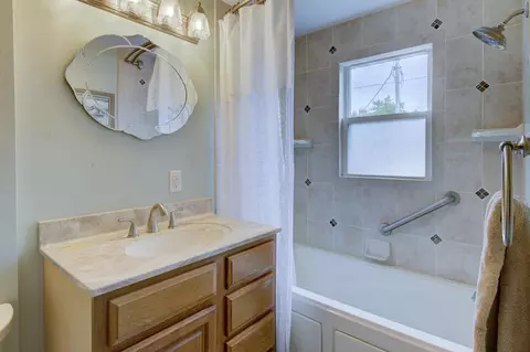 3327 Collegiate Ct, Fort Wayne, IN 46805 photo 26