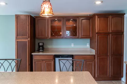 3327 Collegiate Ct, Fort Wayne, IN 46805 photo 11