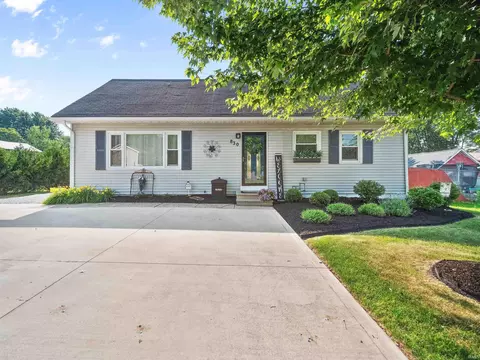 830 N Wayne St, Waterloo, IN 46793 photo 1