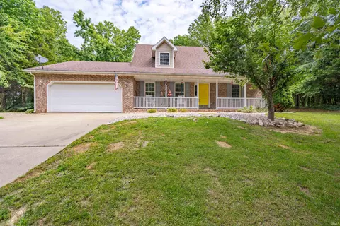 222 S Tinsel Cir, Santa Claus, IN 47579