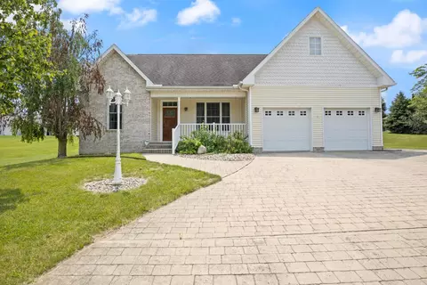 5310 N Sawgrass Ln, Leesburg, IN 46538