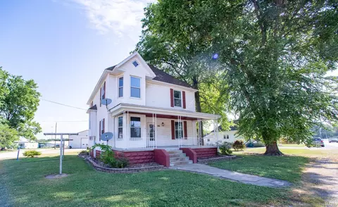 601 E Maple St, Oaktown, IN 47561