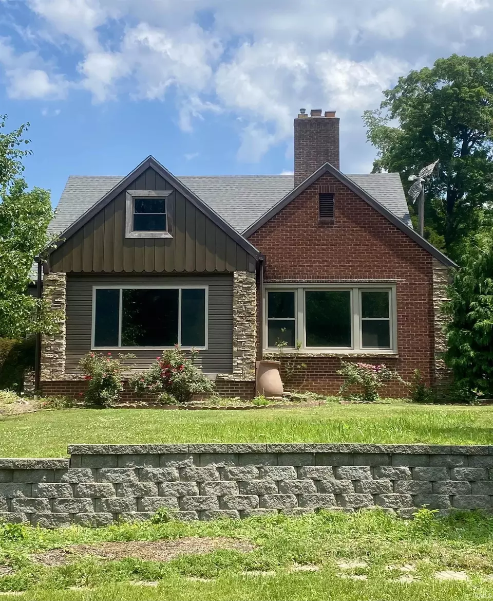 1804 Newton St, Jasper, IN 47546 29 Photos Movoto