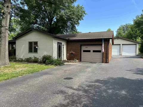 6688 Greenwood Rd, Chandler, IN 47610
