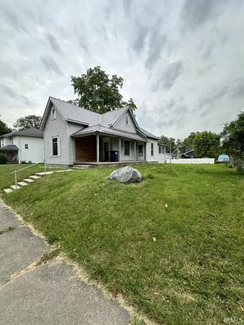1301 E Washington St, Frankfort, IN 46041
