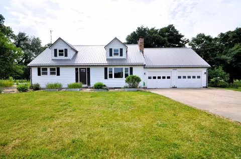 65565 Maple Rd, Lakeville, IN 46536