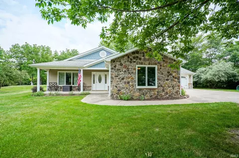2901 Chinagrove Dr, West Lafayette, IN 47906