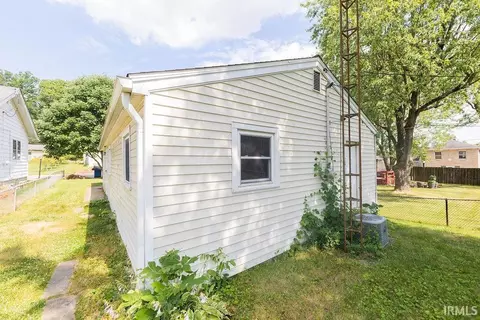 521 U St, Bedford, IN 47421 photo 4