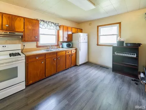 521 U St, Bedford, IN 47421 photo 5