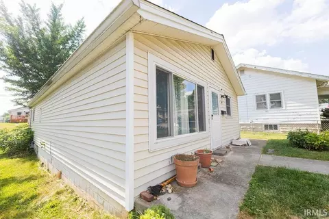 521 U St, Bedford, IN 47421 photo 2
