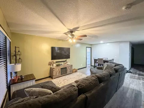 52 S Jefferson St, Hamlet, IN 46532 photo 3