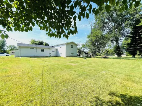 2947 Broadview Dr, Bedford, IN 47421 photo 2