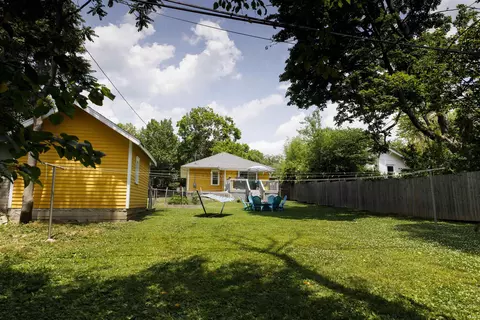 322 E 1st St, Bloomington, IN 47401 photo 26