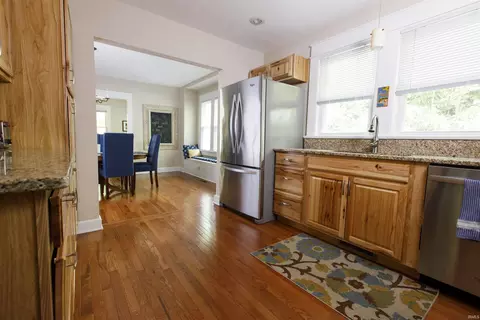 322 E 1st St, Bloomington, IN 47401 photo 12