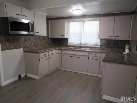 1231 E Second St, Mount Vernon, IN 47620 photo 6