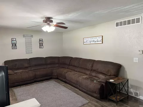 12356 Timberline Trace S Dr, Granger, IN 46530 photo 3