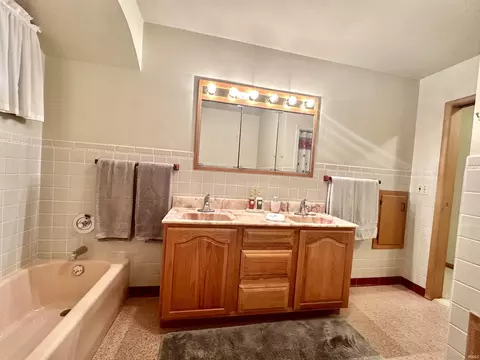 8533 W Delphi Pike, Converse, IN 46919 photo 9