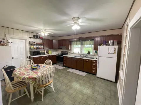 1128 W Main St, Mitchell, IN 47446 photo 12