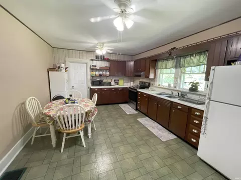 1128 W Main St, Mitchell, IN 47446 photo 13