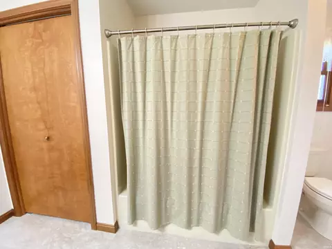 2806 E Lilac Ct, Bloomington, IN 47401 photo 17