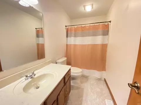 2806 E Lilac Ct, Bloomington, IN 47401 photo 23