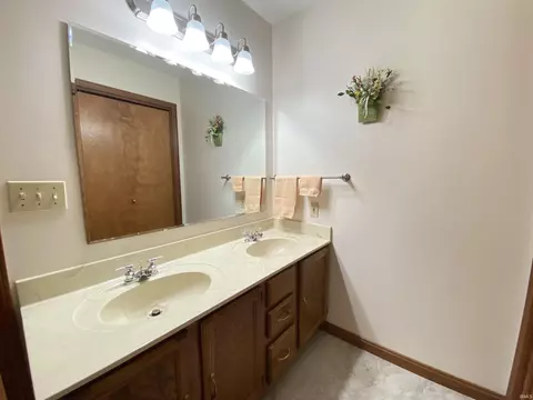 2806 E Lilac Ct, Bloomington, IN 47401 photo 16
