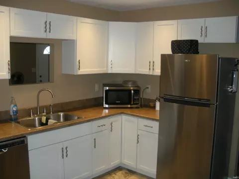 421 E Second St, Mulberry, IN 46058 photo 4