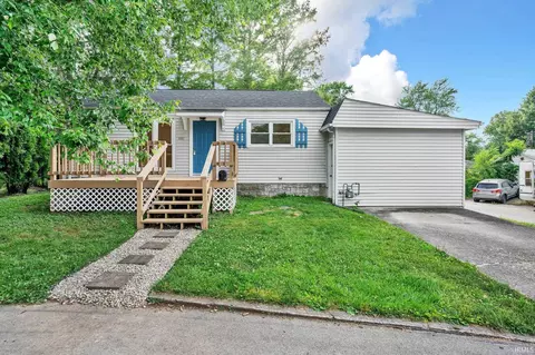 601 S 9th St, Mitchell, IN 47446 photo 1