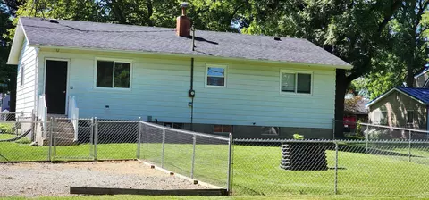 710 E Rose Ln, Syracuse, IN 46567 photo 3