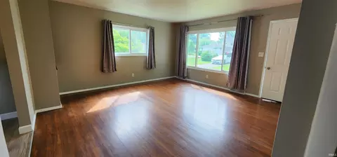 710 E Rose Ln, Syracuse, IN 46567 photo 8