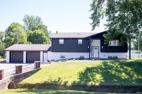 6621 Kremer Rd, Evansville, IN 47720