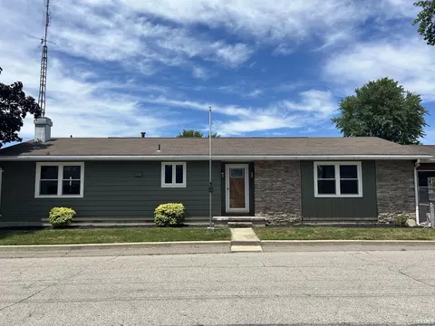 1918 Boulevard St, Rochester, IN 46975