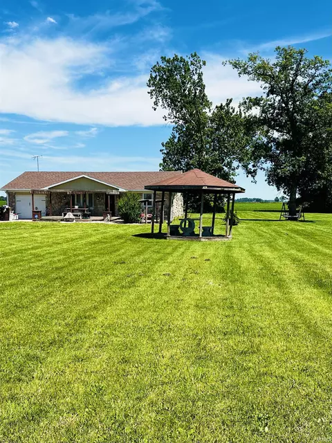 4927 N 700 W, Sharpsville, IN 46068