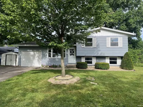 613 Richard Dr, Plymouth, IN 46563