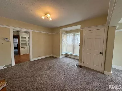 332 W Grant St, Lagrange, IN 46761 photo 4