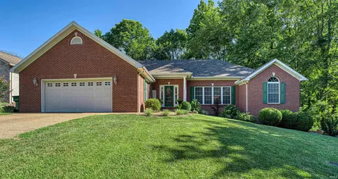626 Brookcrest Ct, Evansville, IN 47711
