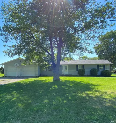 104 Michael Ln, Royal Center, IN 46978