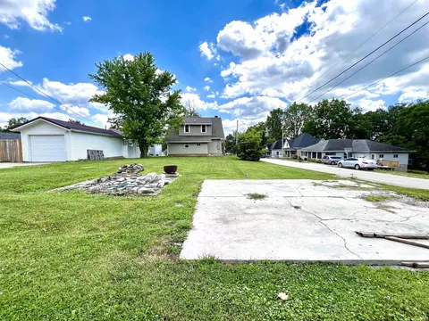 2037 13th St, Bedford, IN 47421 photo 6