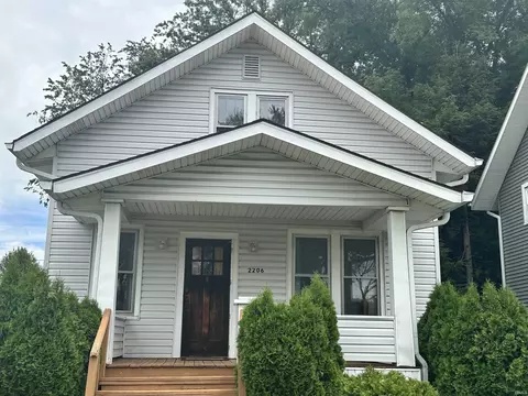 2206 Parnell Ave, Fort Wayne, IN 46805