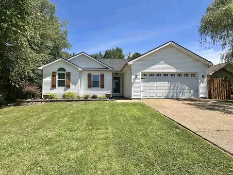 7733 Miranda Dr, Evansville, IN 47711