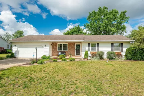 2702 Jean St, Winona Lake, IN 46590