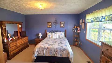 705 Devoe Dr, Sweetser, IN 46987 photo 18