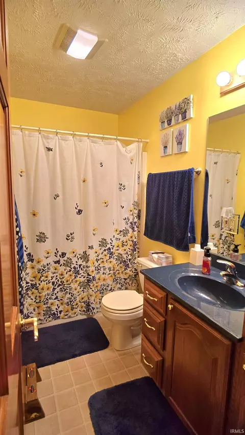 705 Devoe Dr, Sweetser, IN 46987 photo 24