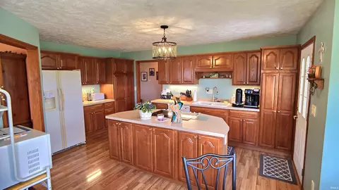 705 Devoe Dr, Sweetser, IN 46987 photo 10