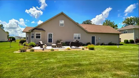 705 Devoe Dr, Sweetser, IN 46987 photo 32