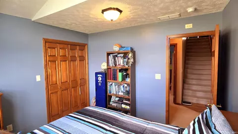 705 Devoe Dr, Sweetser, IN 46987 photo 23