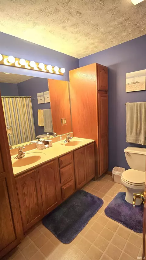 705 Devoe Dr, Sweetser, IN 46987 photo 20