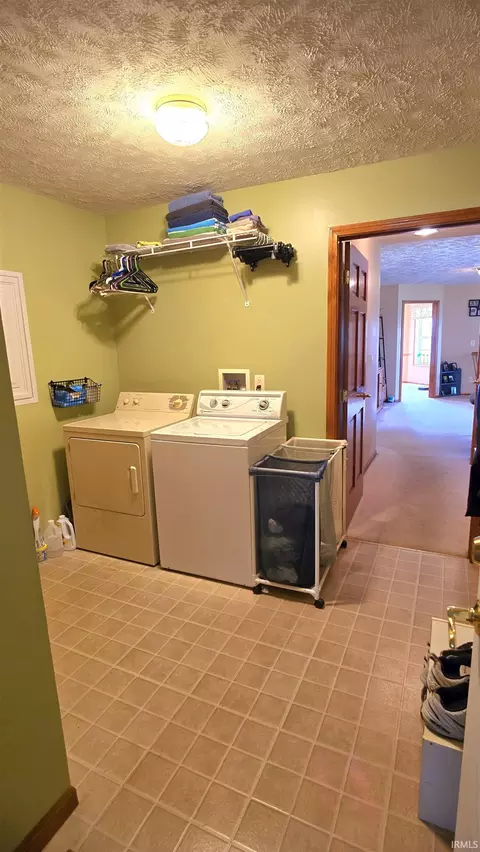 705 Devoe Dr, Sweetser, IN 46987 photo 15