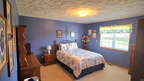 705 Devoe Dr, Sweetser, IN 46987 photo 16